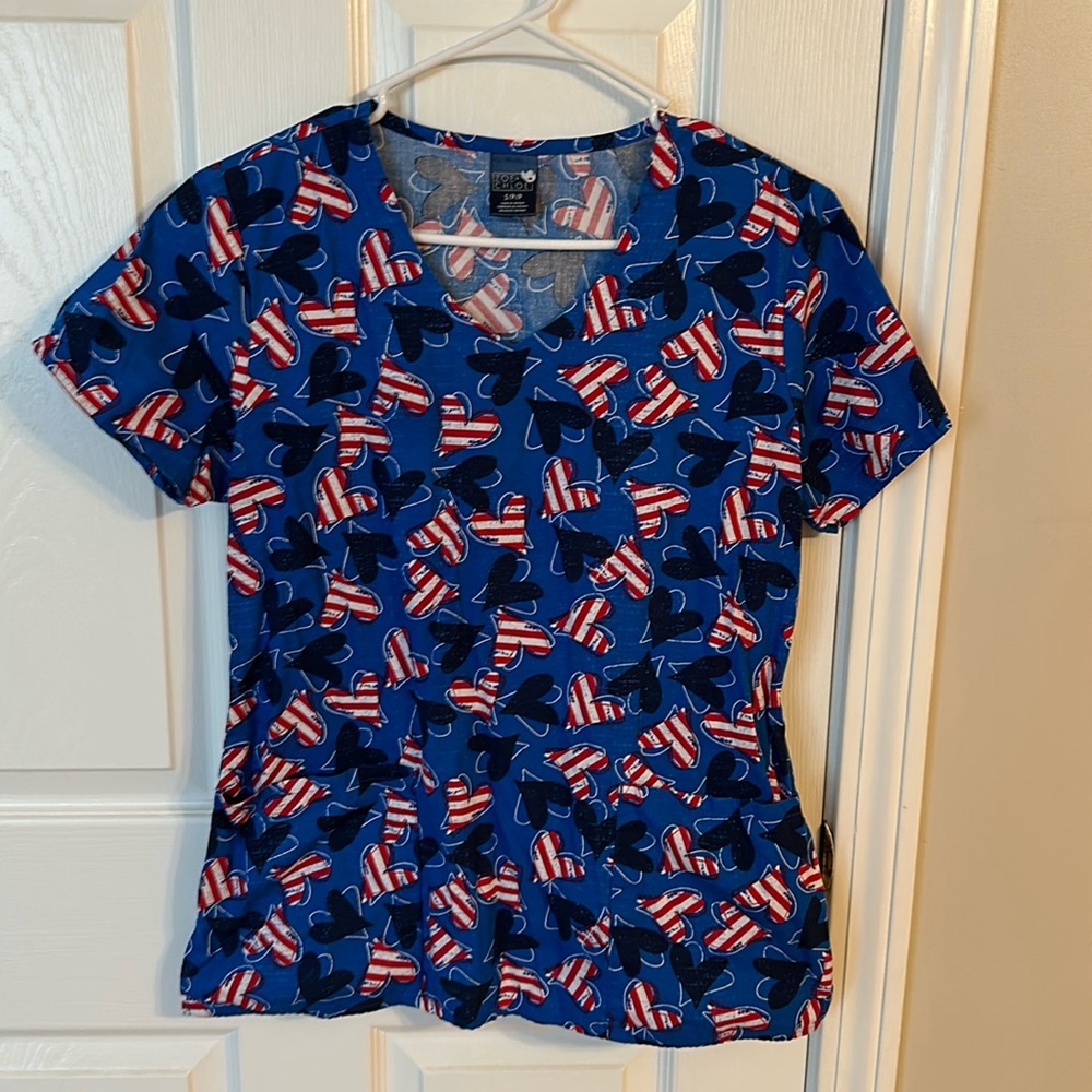 Scrub top
